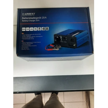 Încărcător de baterii Carbest profesional - 20 A / 12 V