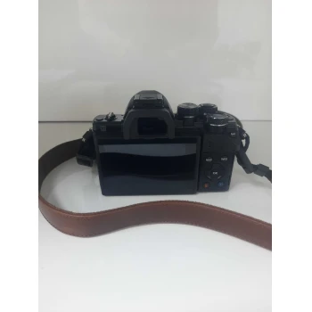 Aparat foto Olympus E-M10Mark II