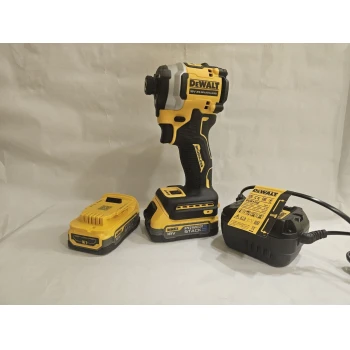 Bormasina DeWalt DCF850