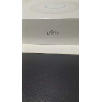 Punct de acces Ubiquiti UniFi U6-Plus Wi-Fi 6