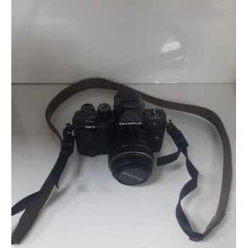 Aparat foto Olympus E-M10Mark II