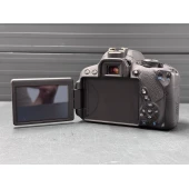 Aparat foto Canon EOS 700D