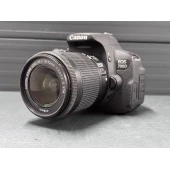 Aparat foto Canon EOS 700D