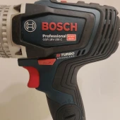 Mașina de găurit/șurubelniță Bosch GSR 18V-150 C