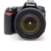 Nikon D90 cu obiectiv 18-55 mm
