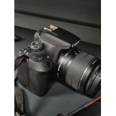 Aparat Foto Canon EOS 2000D DSLR